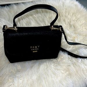 DKNY BLACK BAG SATCHEL